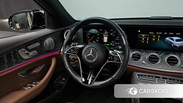 Mercedes-Benz E-Class W213 2023 Черный из Кореи, фото 3