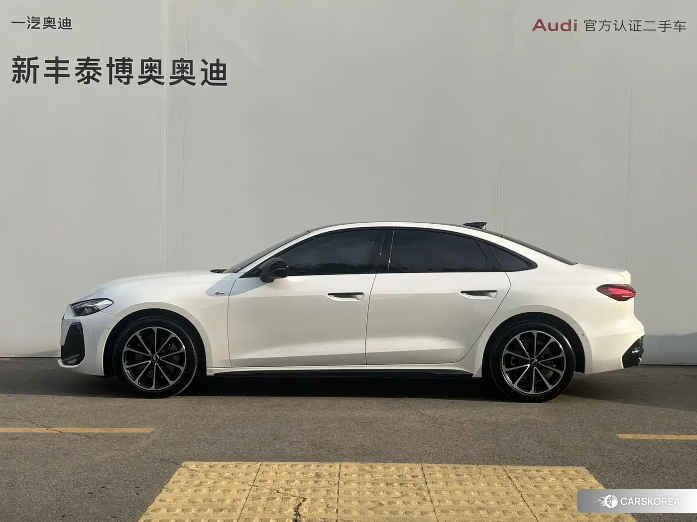 Audi A5L 2026 Белый из Китая, фото 3