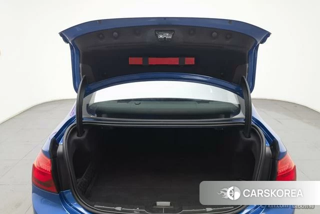 BMW 1 series 2018 Синий из Китая, фото 3