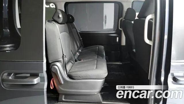 Hyundai Staria 2021 Серый из Кореи, фото 3