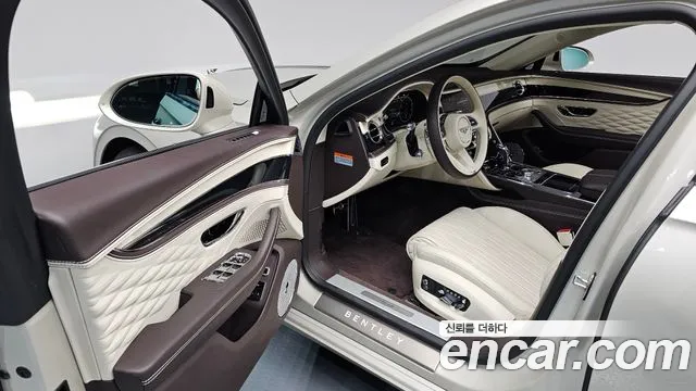 Bentley Flying Spur 3rd Generation 2024 Жемчужный цвет из Кореи, фото 3