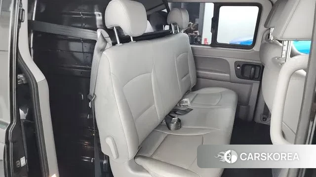 Hyundai The New Grand Starex 2021 Черный из Кореи, фото 3