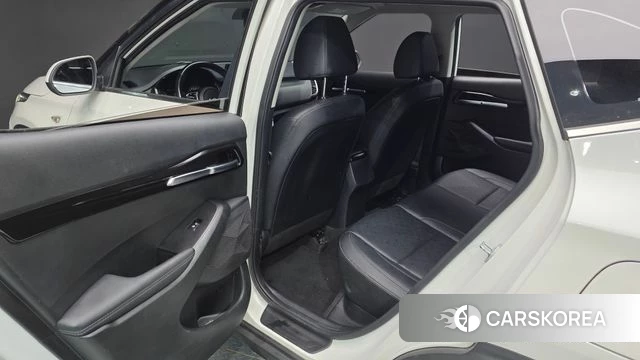 Kia Seltos 2022 Белый из Кореи, фото 3