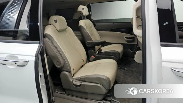 Kia Carnival 4th generation 2023 Белый из Кореи, фото 3