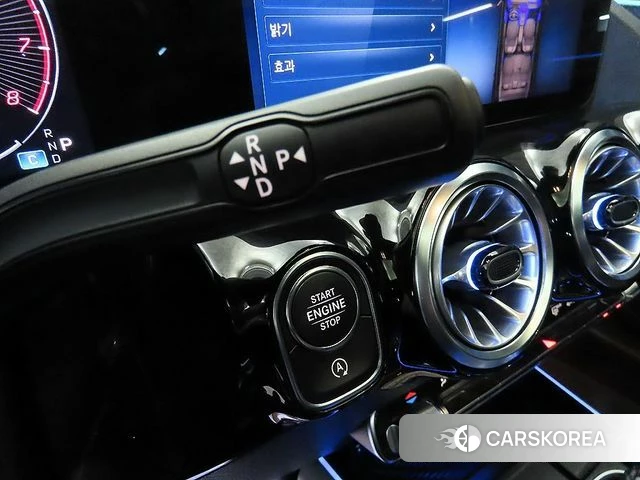 Mercedes-Benz GLA - Class H247 2024 Черный из Кореи, фото 3