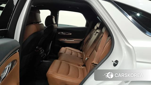 Genesis GV70 2023 Белый из Кореи, фото 3