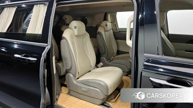 Kia Carnival 4th generation 2023 Черный из Кореи, фото 3