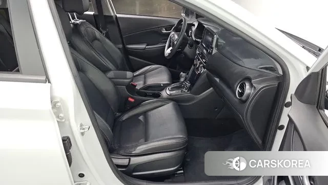 Hyundai Kona 2018 Белый из Кореи, фото 3