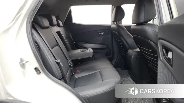 Ssangyong The New Tivoli 2024 Жемчужный цвет из Кореи, фото 3