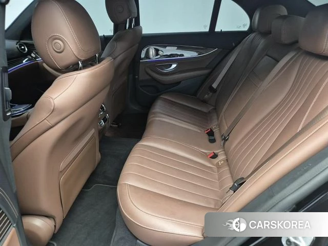 Mercedes-Benz E-Class W213 2022 Черный из Кореи, фото 3