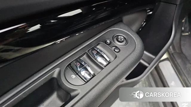 Mini Cooper Clubman 2020 Жемчужный цвет из Кореи, фото 3