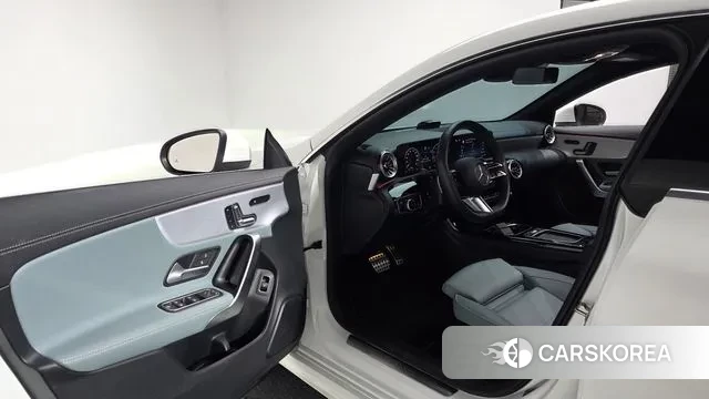 Mercedes-Benz CLA-Class C118 2024 Белый из Кореи, фото 3