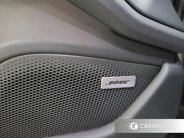 Porsche Taycan 2024 Темно-зеленый из Кореи, фото 3