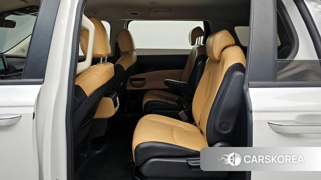 Kia Carnival 4th generation 2023 Белый из Кореи, фото 3