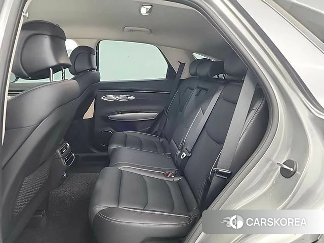 Genesis GV70 2024 Серебристо-серый из Кореи, фото 3