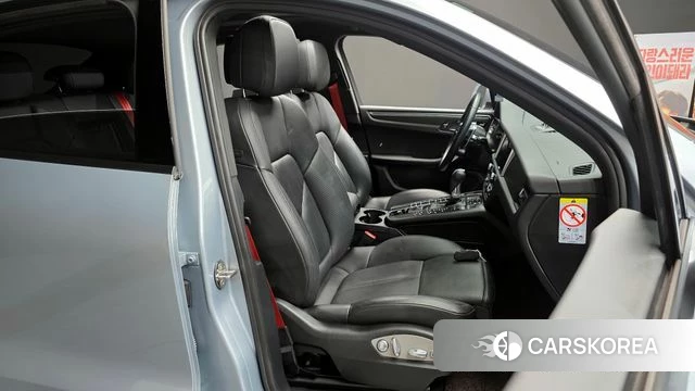 Porsche Macan 2019 Серебристо-серый из Кореи, фото 3