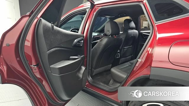Chevrolet (GM Daewoo) Trax Crossover 2023 Красный из Кореи, фото 3