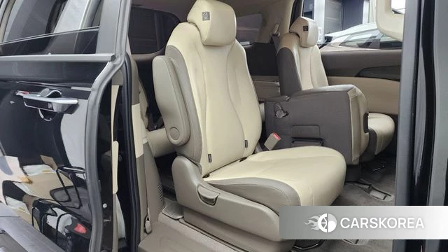 Kia Carnival 4th generation 2023 Черный из Кореи, фото 3
