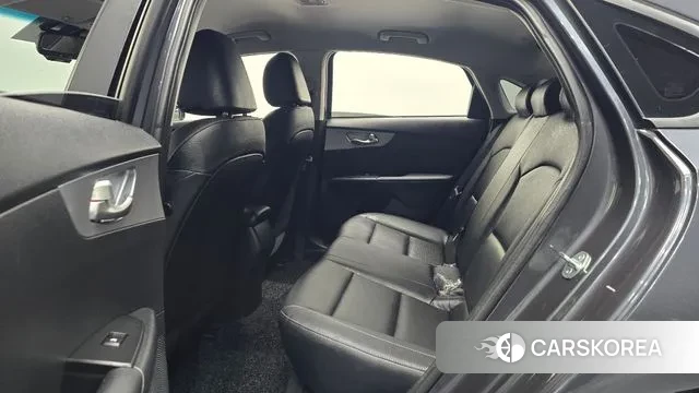 Kia The New K3 2nd generation 2022 Серый из Кореи, фото 3