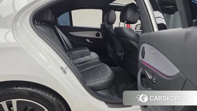 Mercedes-Benz E-Class W213 2021 Белый из Кореи, фото 3