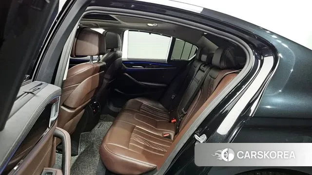 BMW 5 Series (G30) 2022 Черный из Кореи, фото 3