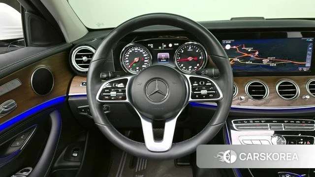Mercedes-Benz E-Class W213 2020 Белый из Кореи, фото 3