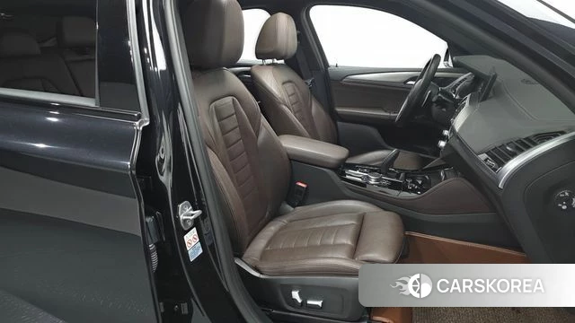 BMW X4 (G02) 2021 Черный из Кореи, фото 3