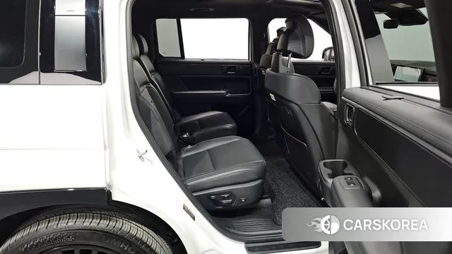 Hyundai Santa Fe (MX5) 2023 Белый из Кореи, фото 3