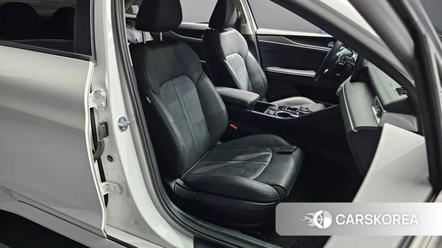 Kia K5 3rd generation 2022 Белый из Кореи, фото 3