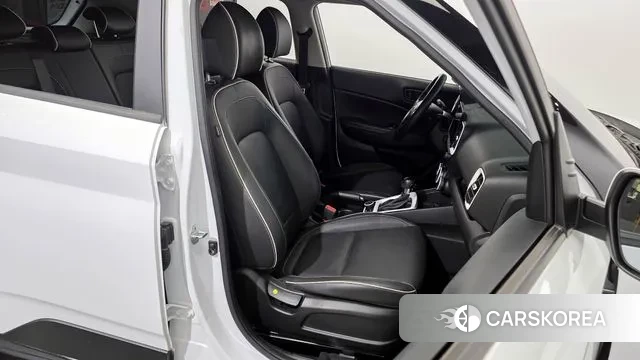 Hyundai Venue 2021 Белый из Кореи, фото 3