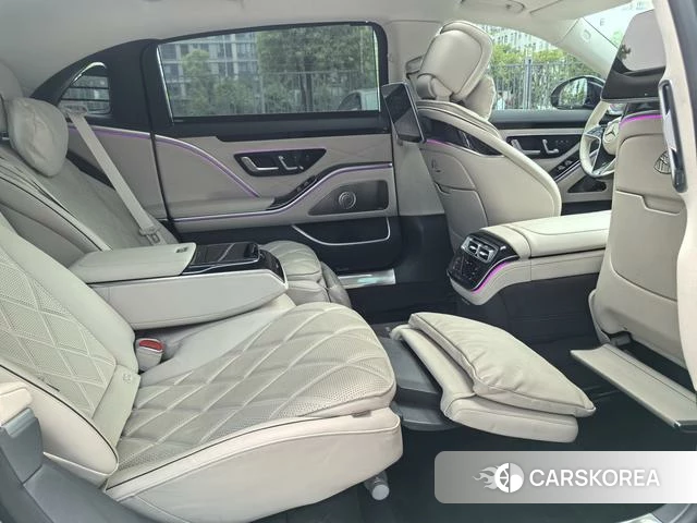 Mercedes-Benz Maybach S-class 2024 Черный из Китая, фото 3