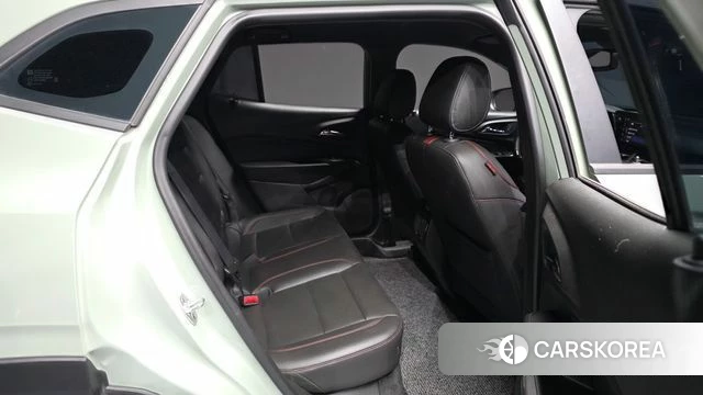 Chevrolet (GM Daewoo) Trax Crossover 2023 Светло-зеленый из Кореи, фото 3