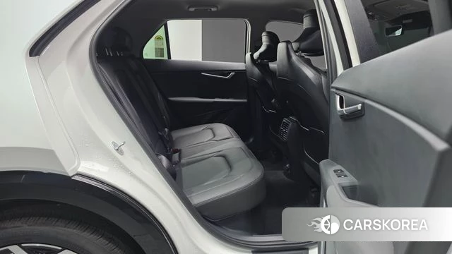 Kia Di Ol Nu Niro 2025 Белый из Кореи, фото 3