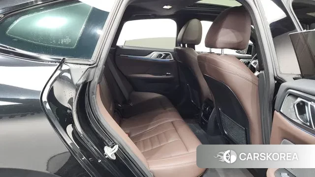 BMW 4 Series (G22) 2024 Черный из Кореи, фото 3