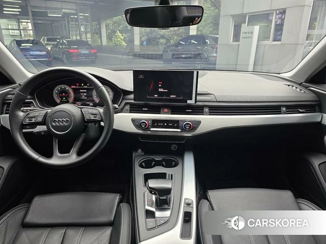 Audi A4L 2023 Белый из Китая, фото 3