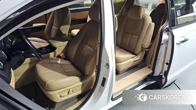 Kia The New Carnival 2018 Белый из Кореи, фото 3