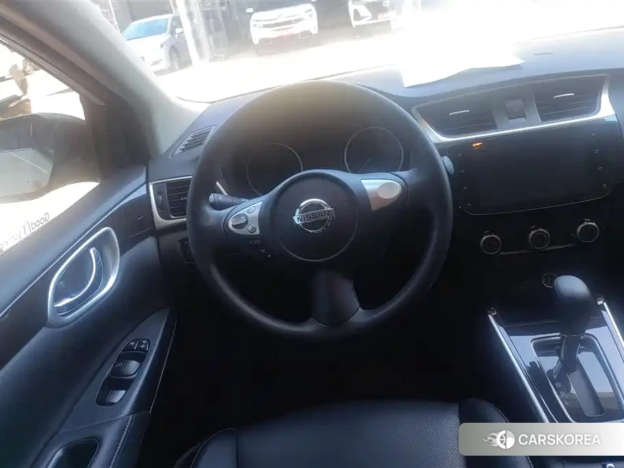 Nissan Sylphy 2024 Белый из Китая, фото 3