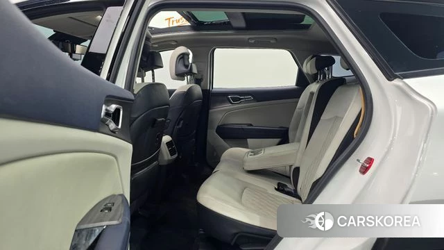 Kia Sportage 5th Generation 2021 Белый из Кореи, фото 3