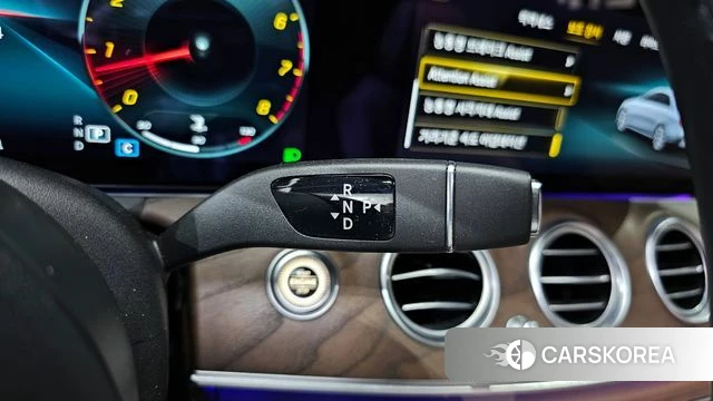 Mercedes-Benz E-Class W213 2022 Белый из Кореи, фото 3