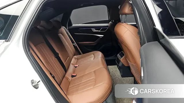 Audi A6 (C8) id 2886333 из Кореи 3