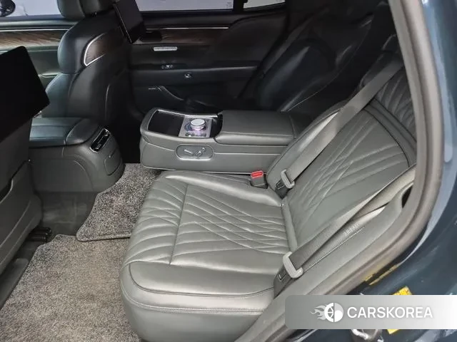 Genesis G90 (RS4) 2022 Темно-зеленый из Кореи, фото 3