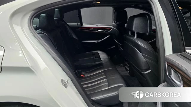 BMW 5 Series (G30) 2022 Белый из Кореи, фото 3