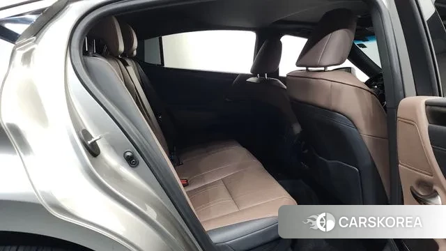 Lexus ES300h 7th generation 2022 Серый из Кореи, фото 3