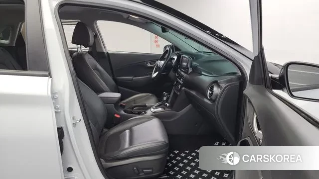 Hyundai Kona 2018 Белый из Кореи, фото 3