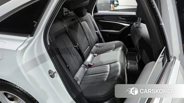 Audi A6 (C8) 2021 Белый из Кореи, фото 3