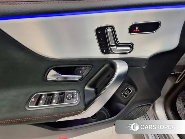 Mercedes-Benz CLA-Class C118 2023 Серебряный из Кореи, фото 3