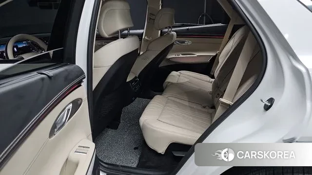 Genesis GV70 2025 Белый из Кореи, фото 3