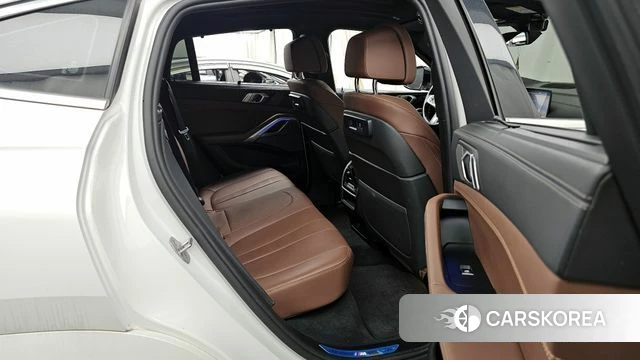 BMW X6 (G06) 2021 Белый из Кореи, фото 3
