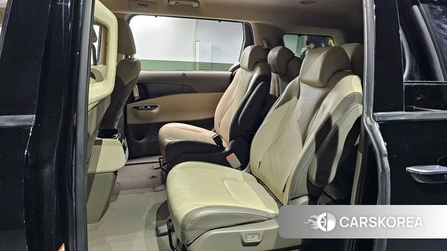 Kia Carnival 4th generation 2022 Черный из Кореи, фото 3