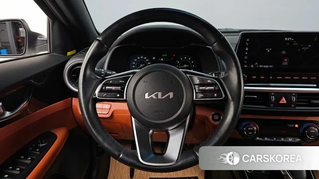 Kia The New K3 2nd generation 2021 Белый из Кореи, фото 3